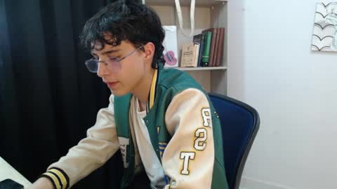 jeam_hot online show from December 2024 09:17:02 PM