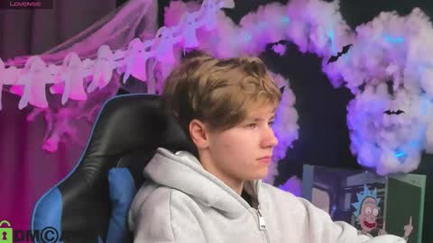 jean_wilsons online show from October 2025 12:00:02 PM