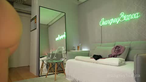 Bianca online show from February 2025 10:25:02 PM