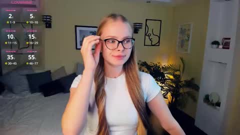 Snapshot of jeanicecoult chatting on October 2025 07:14:01 AM Jenny online show from October 2025 07:14:01 AM