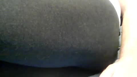 Snapshot of jeanlovesleggings chatting on January 2025 06:01:02 PM Jean online show from January 2025 06:01:02 PM