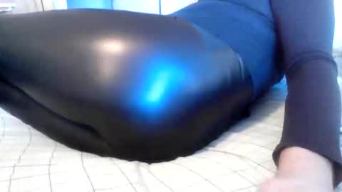Snapshot of jeanlovesleggings chatting on October 2025 10:00:02 PM Jean online show from October 2025 10:00:02 PM