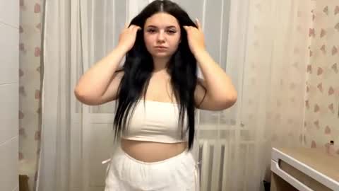 Snapshot of jeannaglanzer chatting on June 2026 08:23:01 PM Alisa online show from June 2026 08:23:01 PM