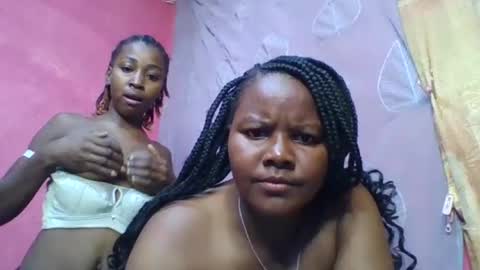 jeanne2526 online show from June 2026 10:34:02 PM