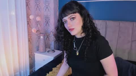 Jean online show from October 2025 07:44:02 PM