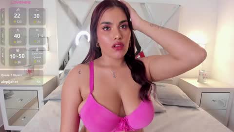 Jeen Taylor online show from January 2025 10:18:01 PM