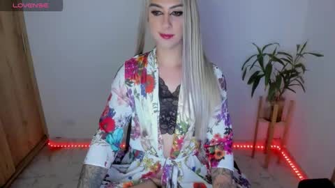  ashley   online show from November 2025 04:35:02 AM