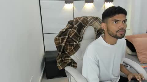 Snapshot of jeff_nick chatting on October 2025 12:03:02 PM Jeff Nick online show from October 2025 12:03:02 PM