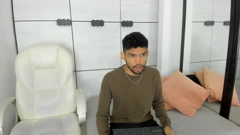 Snapshot of jeff_nick chatting on October 2025 11:42:01 AM Jeff Nick online show from October 2025 11:42:01 AM