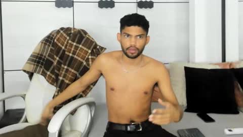 Snapshot of jeff_nick chatting on October 2025 12:05:01 PM Jeff Nick online show from October 2025 12:05:01 PM