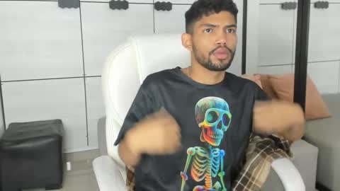 Snapshot of jeff_nick chatting on October 2025 12:17:01 PM Jeff Nick online show from October 2025 12:17:01 PM