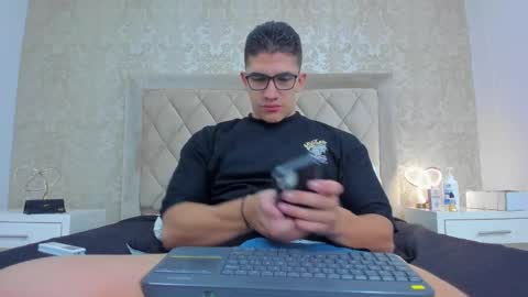 Snapshot of jeffdaltton chatting on January 2025 12:45:02 PM Jeff online show from January 2025 12:45:02 PM