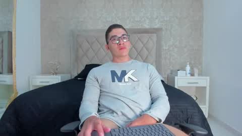 Snapshot of jeffdaltton chatting on January 2025 03:40:01 PM Jeff online show from January 2025 03:40:01 PM