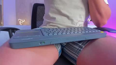 Snapshot of jeffdaltton chatting on February 2025 09:49:02 PM Jeff online show from February 2025 09:49:02 PM