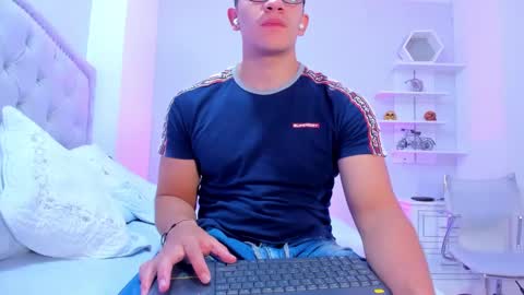 Snapshot of jeffdaltton chatting on February 2025 01:33:01 PM Jeff online show from February 2025 01:33:01 PM