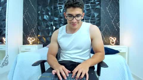 Snapshot of jeffdaltton chatting on September 2025 03:58:02 PM Jeff online show from September 2025 03:58:02 PM