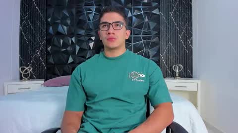 Snapshot of jeffdaltton chatting on October 2025 07:35:02 PM Jeff online show from October 2025 07:35:02 PM