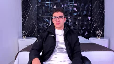 Snapshot of jeffdaltton chatting on November 2025 08:51:01 PM Jeff online show from November 2025 08:51:01 PM