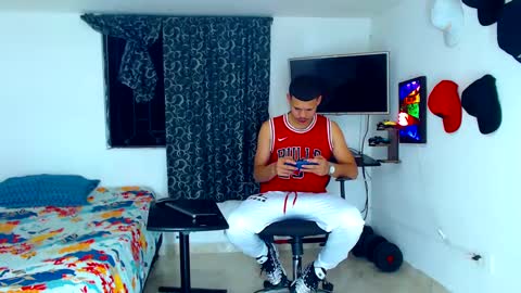 jeffer21_hot online show from February 2025 05:12:01 AM