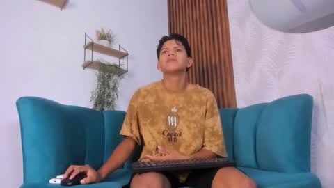 Snapshot of jeffry_wolvess chatting on February 2026 11:57:02 AM Jeffry online show from February 2026 11:57:02 AM