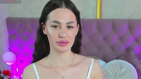 Jelisse online show from February 2025 05:15:02 PM