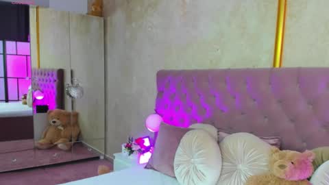 Jelisse online show from February 2025 07:07:01 PM