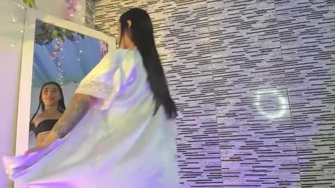 Jasmine online show from November 2025 11:43:02 AM