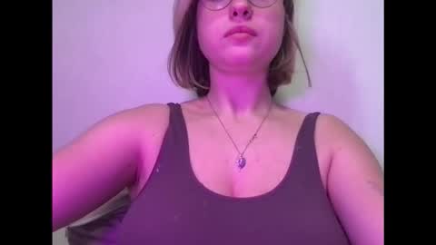 Inna  online show from November 2025 08:24:01 AM