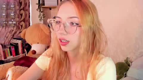 Snapshot of jelly_w5 chatting on September 2025 08:01:02 PM Jelly online show from September 2025 08:01:02 PM