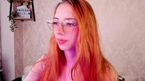 Snapshot of jelly_w5 chatting on November 2025 12:43:01 AM Jelly online show from November 2025 12:43:01 AM