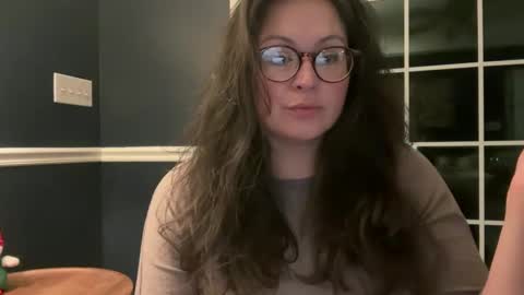 Jelli online show from December 2024 04:33:02 AM