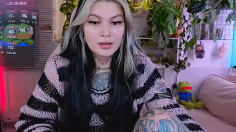 Jelya online show from December 2025 12:44:02 PM