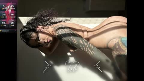 jen online show from December 2024 10:44:02 AM