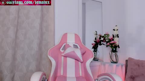 Jennalux online show from December 2024 05:05:02 AM