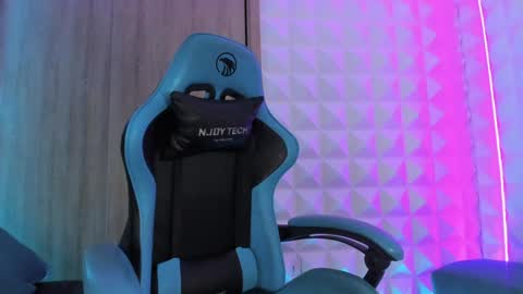 jendralevis online show from January 2025 11:10:02 PM