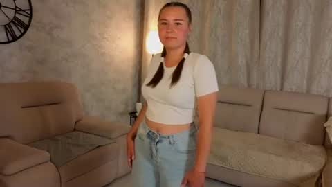 Snapshot of jenellhovden chatting on July 2026 06:17:01 PM Shelly online show from July 2026 06:17:01 PM