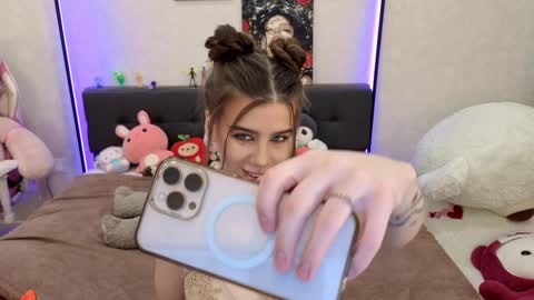 Dolly online show from October 2025 01:20:01 PM