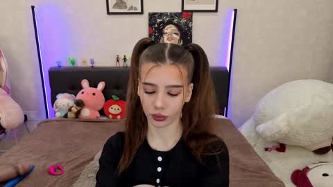 Dolly online show from October 2025 01:31:02 PM