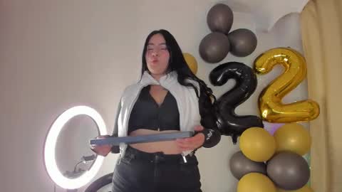 jeniferpowell_nm online show from October 2025 10:52:01 PM