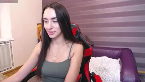 Snapshot of jeniferstone chatting on October 2025 06:36:02 AM Kira online show from October 2025 06:36:02 AM