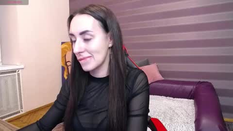 Snapshot of jeniferstone chatting on November 2025 08:03:02 AM Kira online show from November 2025 08:03:02 AM