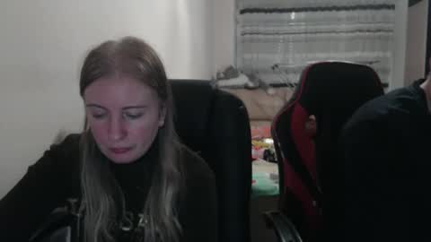 JenisAndPeter online show from September 2025 07:08:01 PM