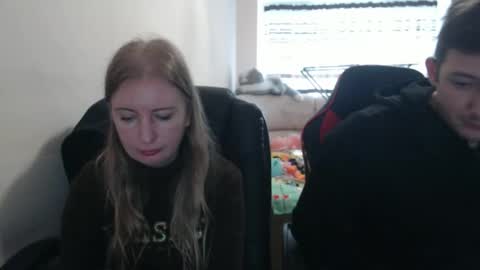 JenisAndPeter online show from October 2025 07:06:02 AM