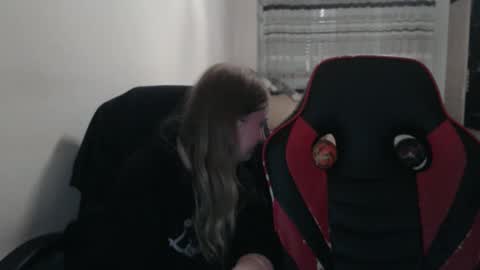 JenisAndPeter online show from October 2025 07:23:02 PM