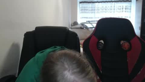 JenisAndPeter online show from October 2025 06:03:02 AM