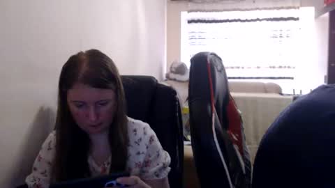 Snapshot of jenisandpeter chatting on July 2026 05:20:01 PM JenisAndPeter online show from July 2026 05:20:01 PM