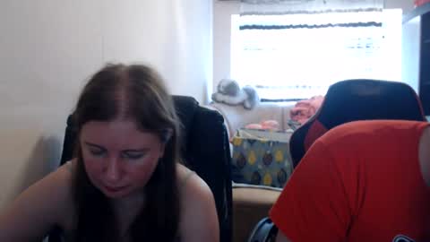 Snapshot of jenisandpeter chatting on July 2026 10:21:02 AM JenisAndPeter online show from July 2026 10:21:02 AM