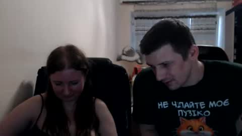 Snapshot of jenisandpeter chatting on July 2026 06:03:02 PM JenisAndPeter online show from July 2026 06:03:02 PM