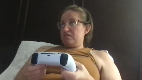 love me for who i am...I have a pussy so i make the rules... online show from December 2024 11:52:02 PM