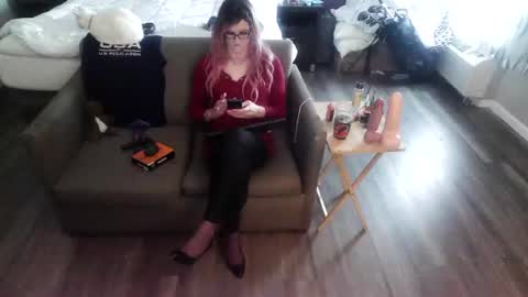 Snapshot of jennacd4life chatting on July 2026 09:36:02 PM Jenna Cross online show from July 2026 09:36:02 PM